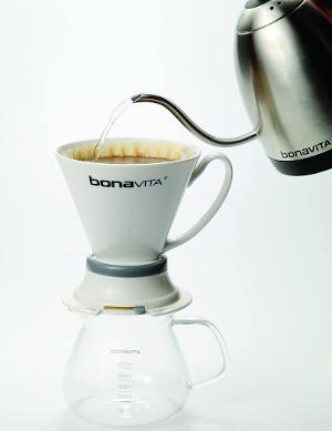 coffee pouring gooseneck kettle